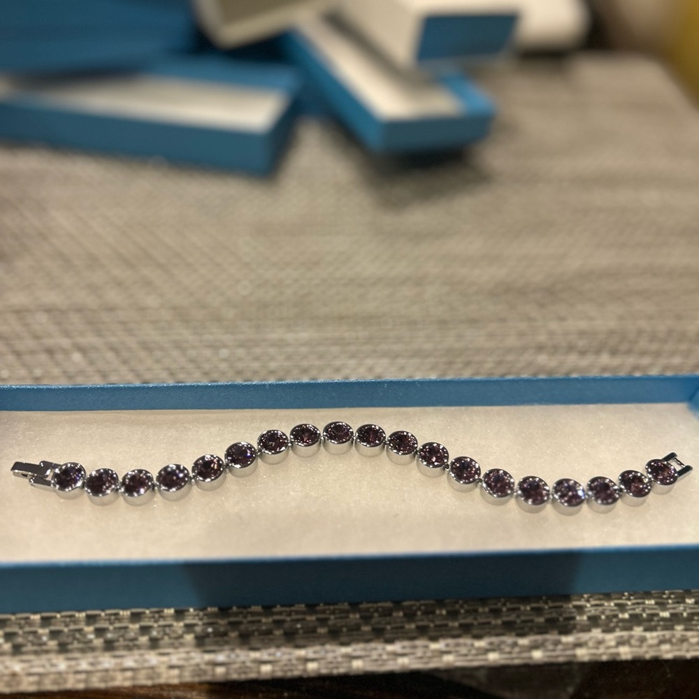 Touchstone Swarovski Iris Ice Tennis Bracelet. New, original packaging. - Picture 6 of 8